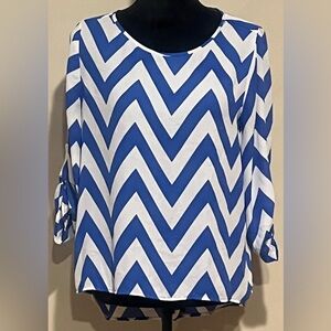 Scilla by Dora Landa Blue and White Chevron Women's Top size S